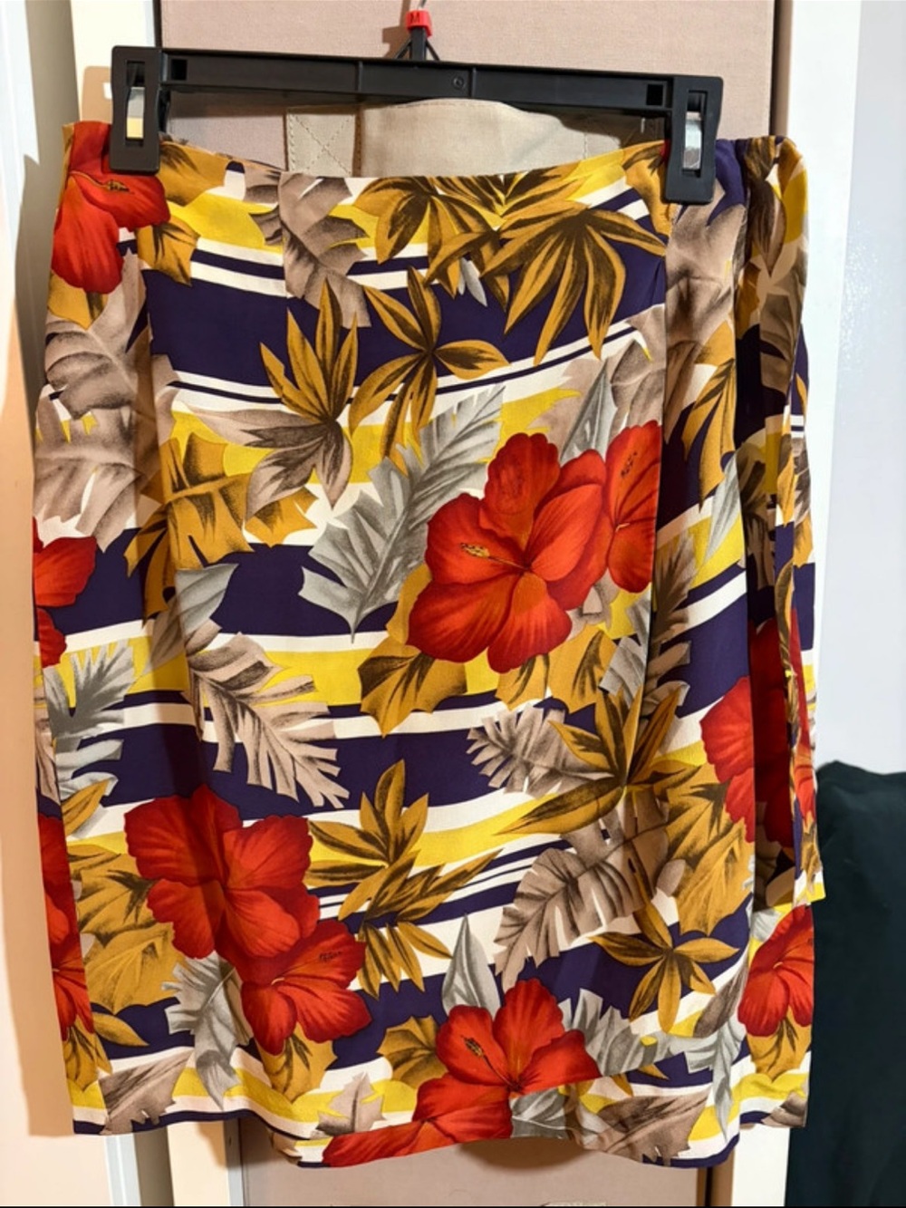 true vintage 100% silk wrap skirt